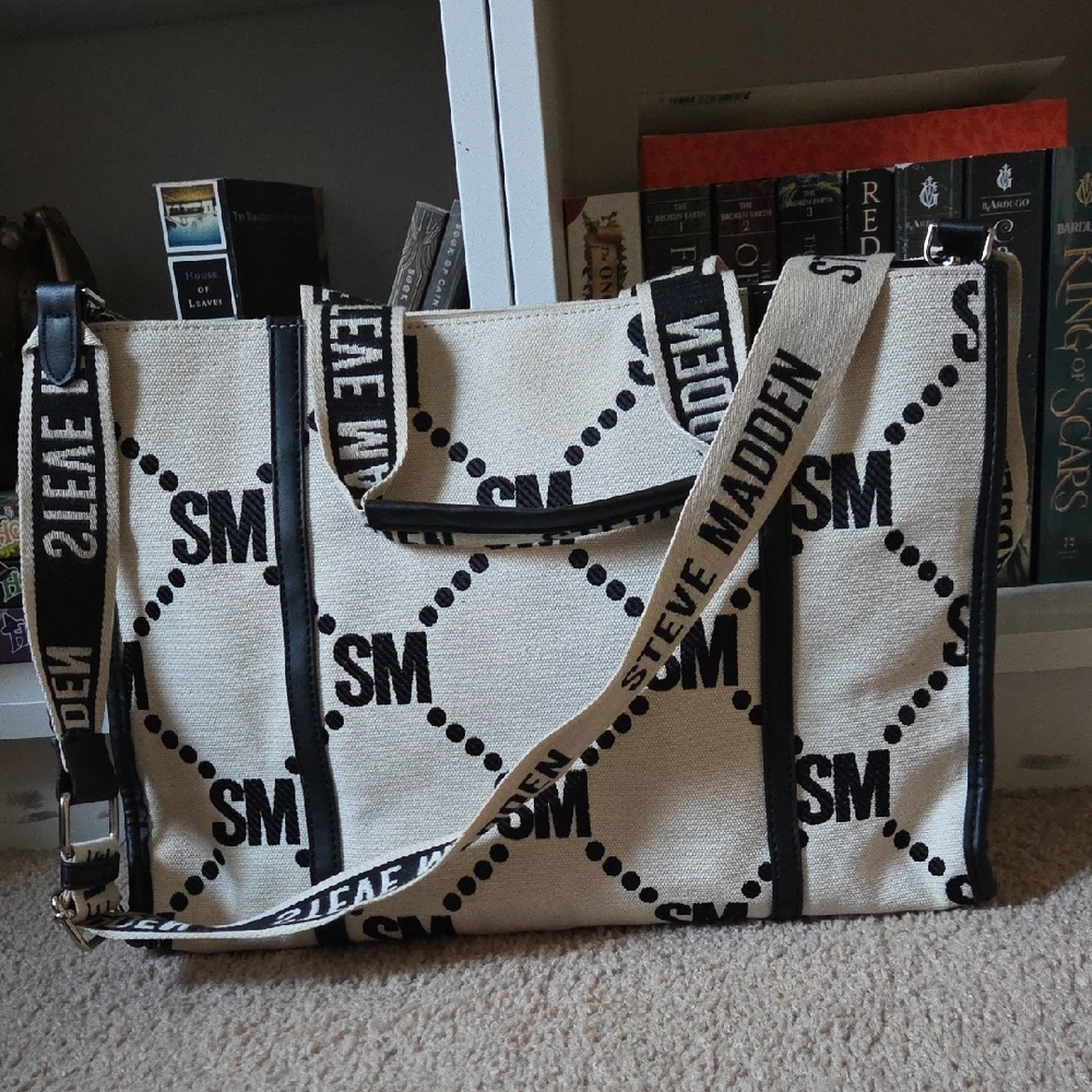 Steve Madden Black and Cream Messenger Bag Modern Design